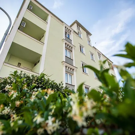 Velipoja Apartments Apartment